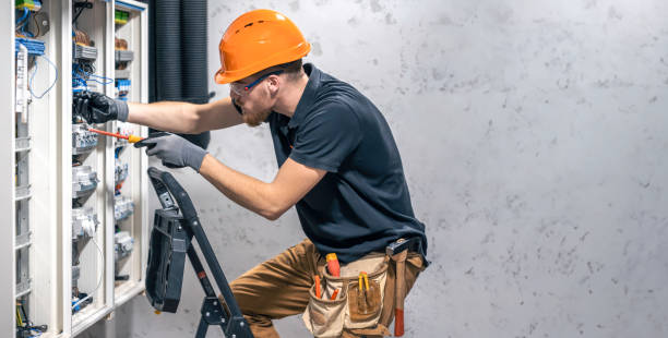 Best Licensed Electrician  in Lowell, NC